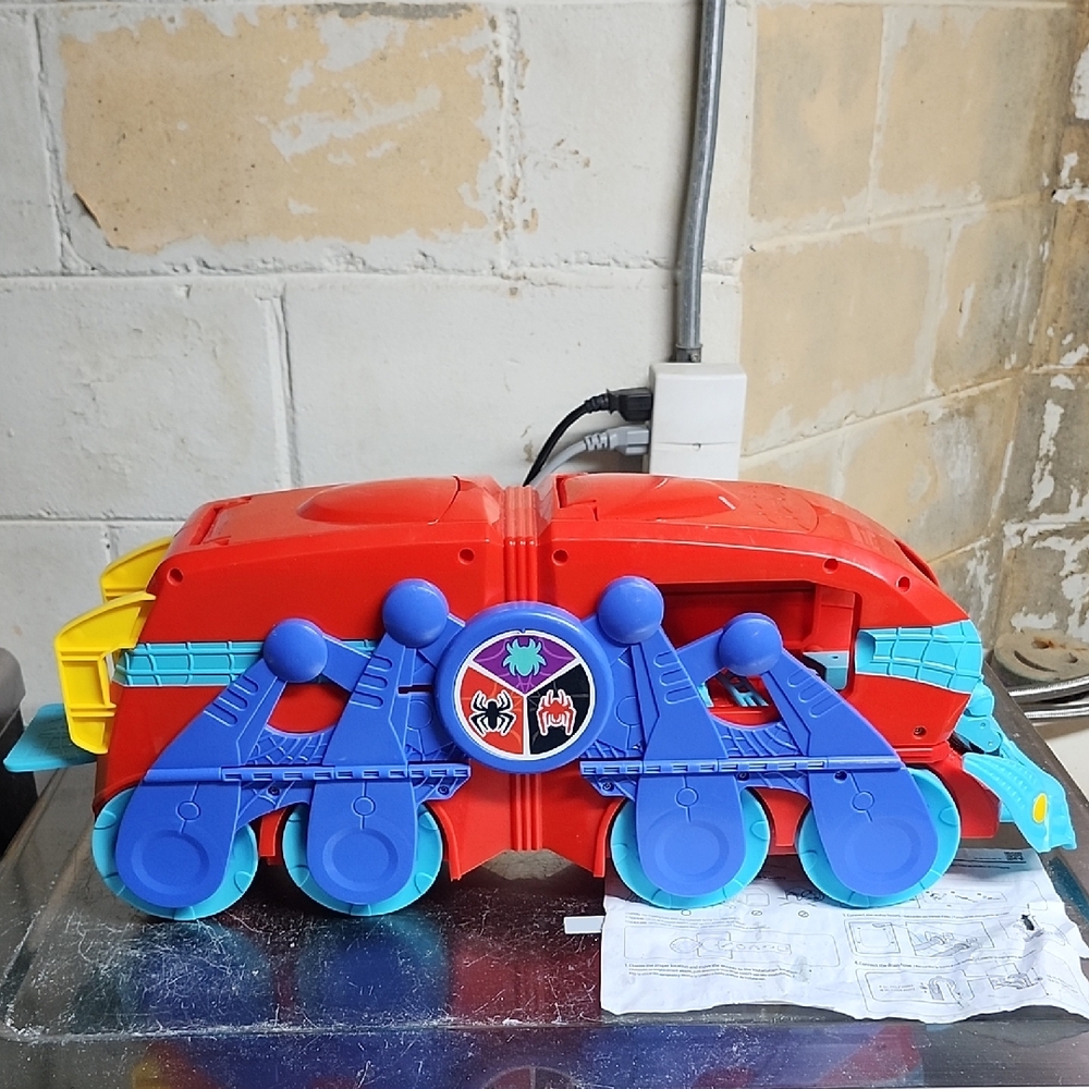 LIKE NEW! Marvel Spidey & His Amazing Friends Spiderman Headquarts Conv Vehicle